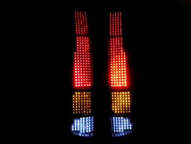 ���H����